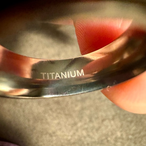 Titanium ring. - Picture 5 of 6